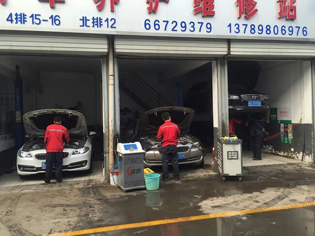 怎么從汽車的油箱里把油吸出來？
